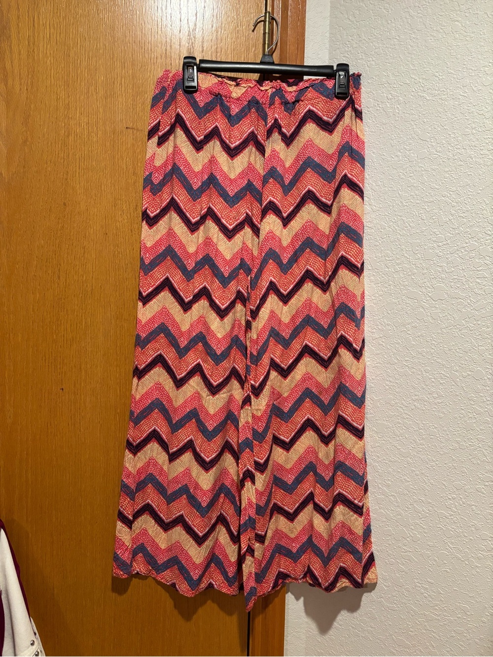 Rue 21 Pattern Pink and Blue Women's Pants